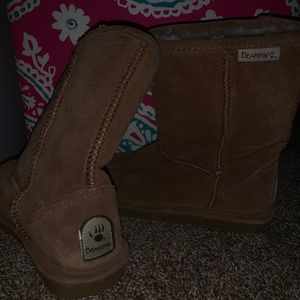 Never Worn Tan BearPaw Boots